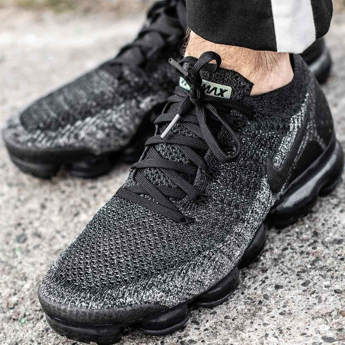 Nike flyknit vapormax 2 best sale