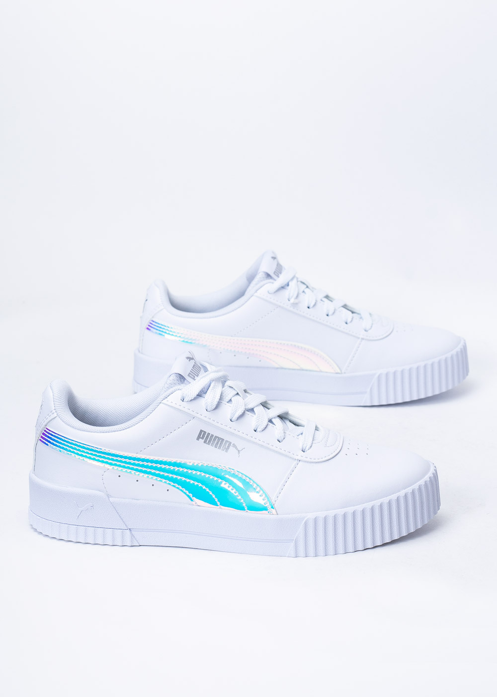Damskie Sneaker Weiß Puma Carina Holo 32,99 € Sneaker Peeker