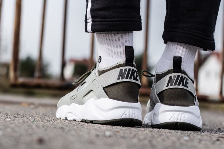 Huarache run ultra on sale grey