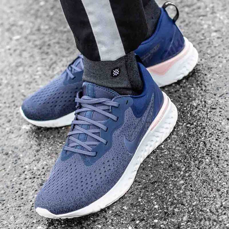 Nike Air Odyssey React `Blue / Dark Obsidian / Crimson Tint / Blue...