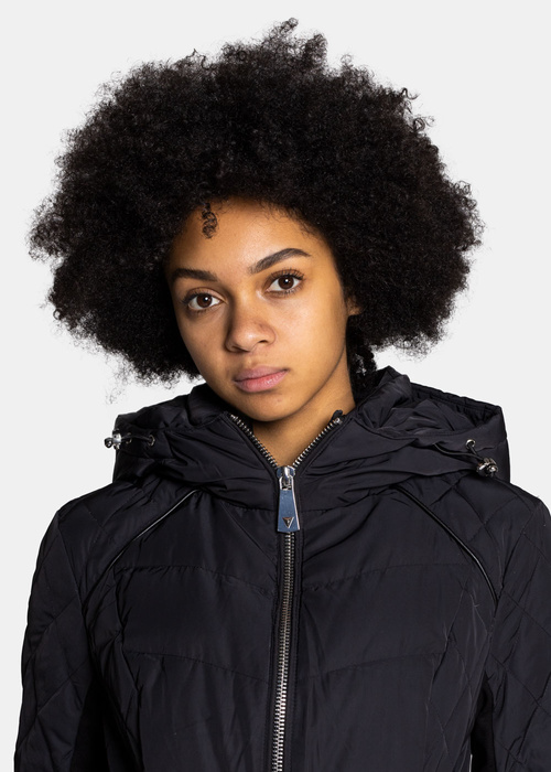 Daunenjacke für Damen Schwarz Guess Asia