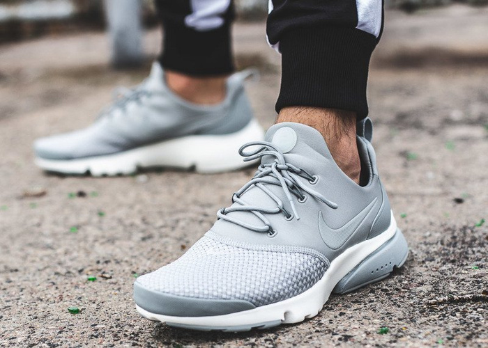 Nike Presto Fly SE (908020-009)