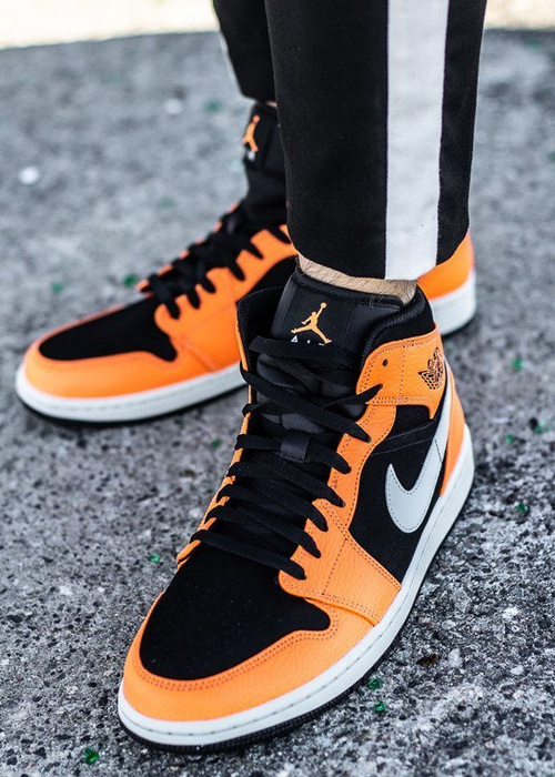 Nike Air Jordan 1 MID (554724-062)