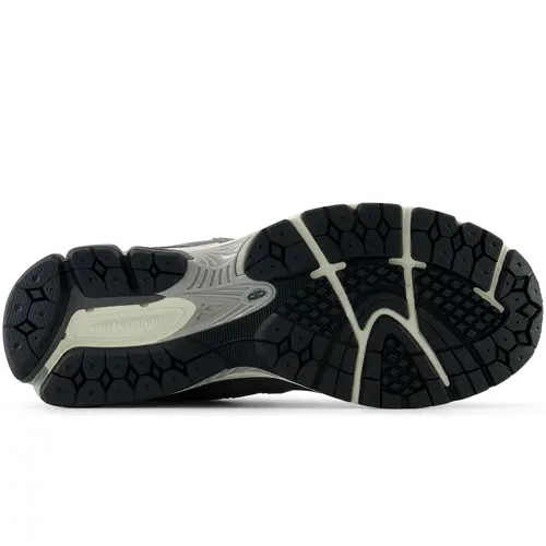 New Balance M2002RFL Unisex Sneaker