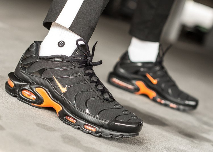Nike Air Max Plus TN (AO9564-001)