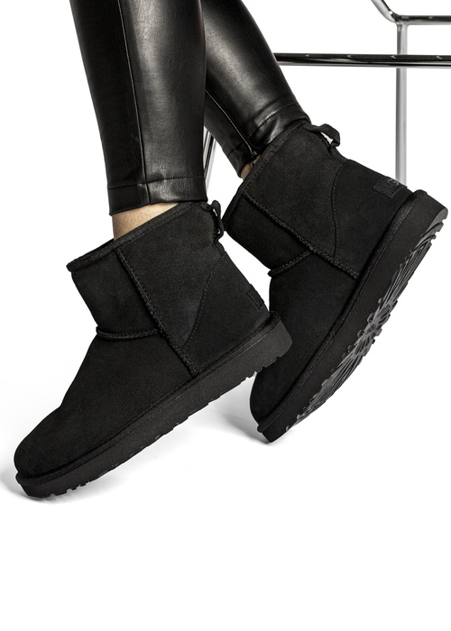 UGG W Classic Mini II