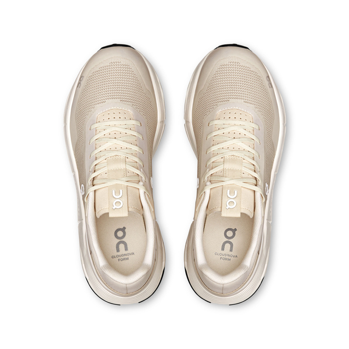 ON CLOUDNOVA FORM Cream | Ivory Damen Sneaker