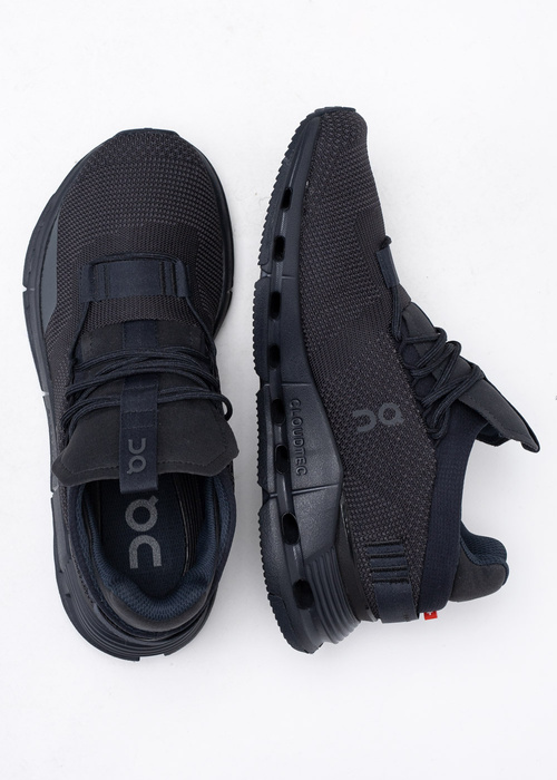 ON Cloud Cloudnova Sneaker