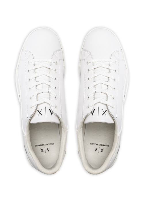 Herren Sneaker Weiß Armani Exchange XUX082 XV262 M801