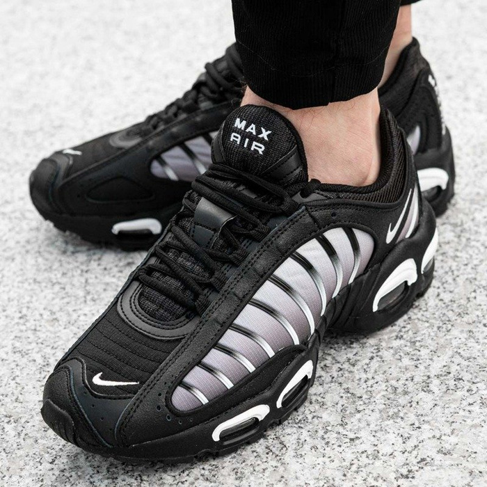 Nike Air Max Tailwind IV (AQ2567-004)