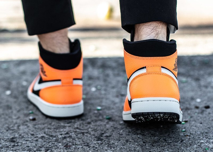 Nike Air Jordan 1 MID (554724-062)