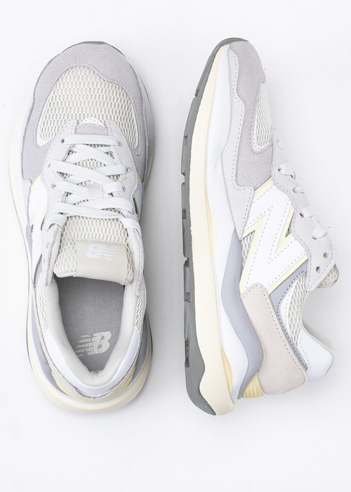 Damen Sneaker Grau New Balance W5740SGC