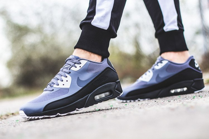 Nike Air Max 90 Essential (875695-012)