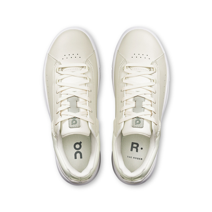 ON The Roger Advantage Ivory | Ivory Damen Sneaker