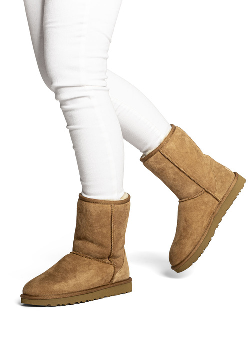 UGG W Classic Short II Damen Winterschuhe