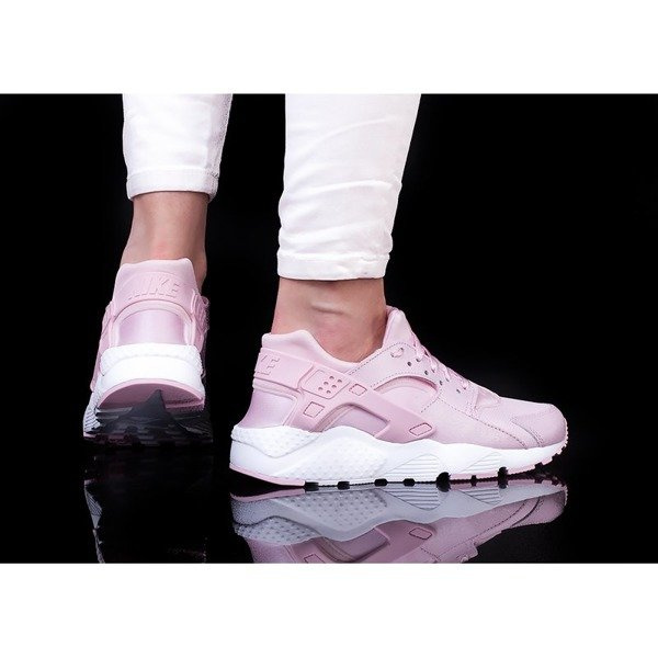 Nike Huarache Run SE (904538-600)