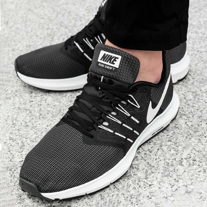 Nike Run Swift (908989-001)