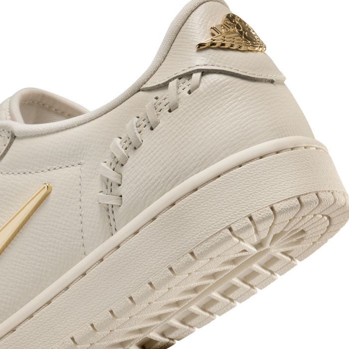 Damen Sneaker Nike Air Jordan 1 Low MM Legend Light Brown 