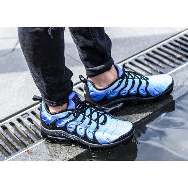 Nike Air Vapormax Plus (924453-008)